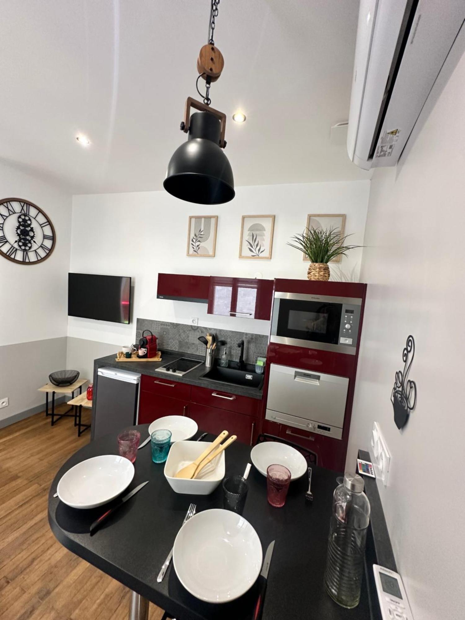 Le Cosy Charmeur Climatise Avec Patio Apartment Tours Exterior photo